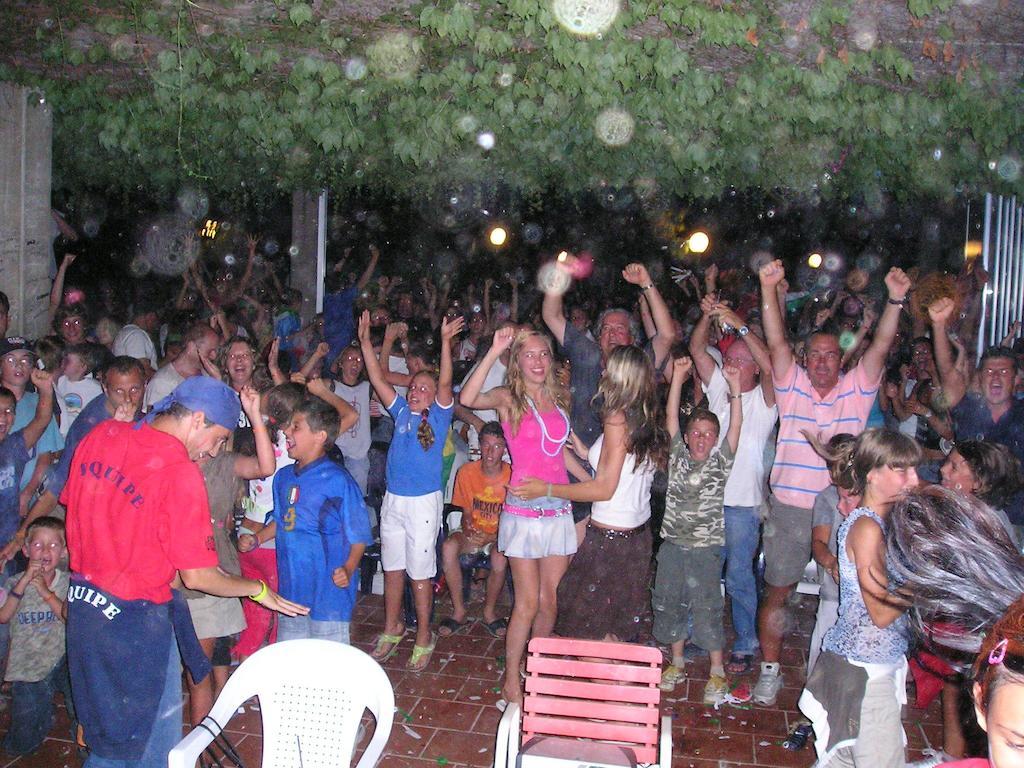 Camping Free Beach Marina Di Bibbona Exterior photo
